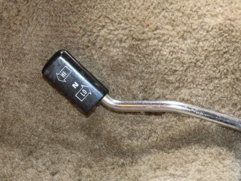 Used 1989 Jeep Grand Wagoneer image 24