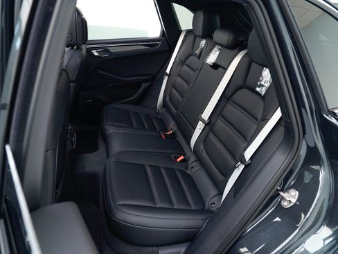 Certified 2026 Porsche Macan Turbo AWD/4WD image 29
