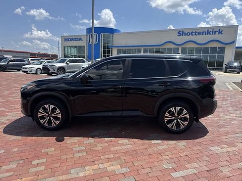 Used 2023 Nissan Rogue SV w/ SV Premium B Package FWD image 33