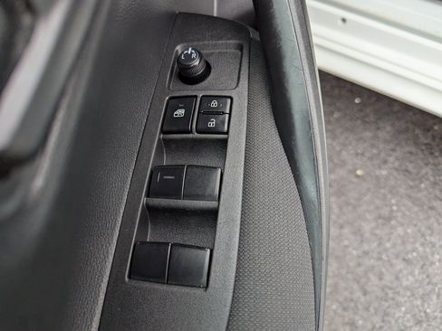 Used 2022 Toyota Corolla LE image 14