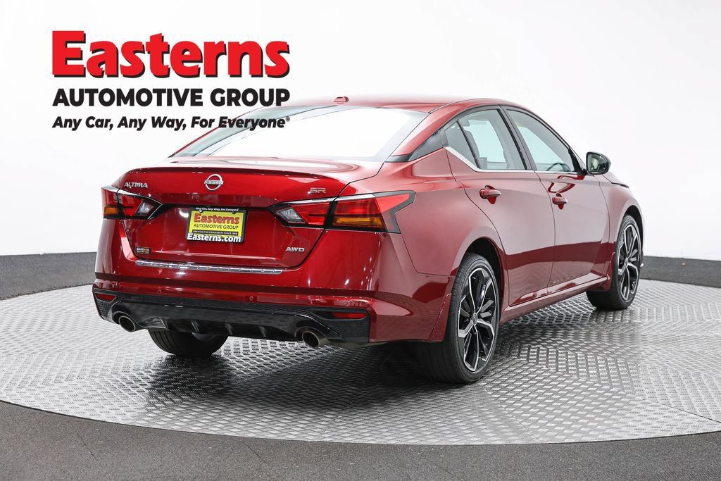 Used 2023 Nissan Altima 2.5 SR w/ SR Premium Package AWD/4WD image 5