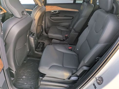Used 2025 Volvo XC90 T8 Plus w/ Protection Package Premier image 18