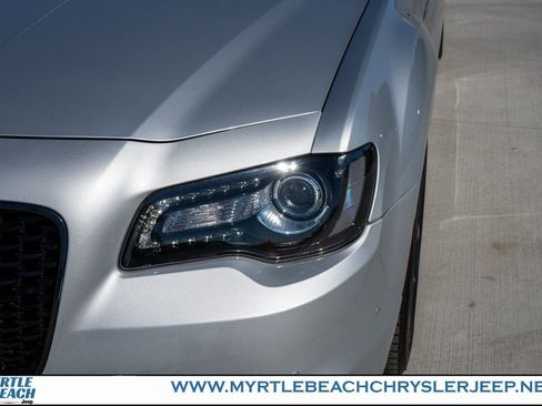 Used 2023 Chrysler 300 S w/ Comfort Group image 10