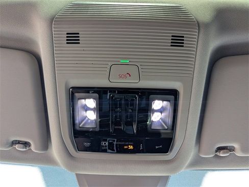 New 2026 Volkswagen Atlas SE image 27