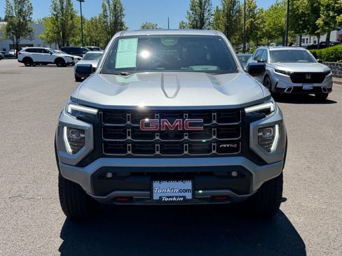 Used 2024 GMC Canyon AT4 w/ Technology Package AWD/4WD image 3