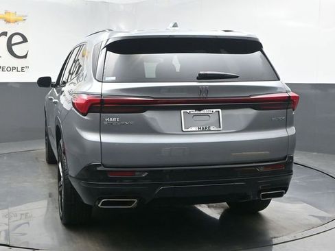 Used 2025 Buick Enclave Sport Touring w/ Super Cruise Package FWD image 37