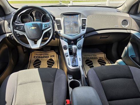 Used 2014 Chevrolet Cruze LT FWD image 9