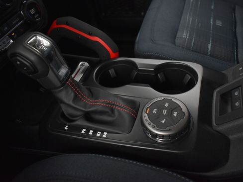 New 2026 Ford Bronco Heritage Edition AWD/4WD image 34