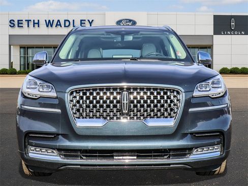 Used 2020 Lincoln Aviator Black Label w/ Dynamic Handling Package image 2