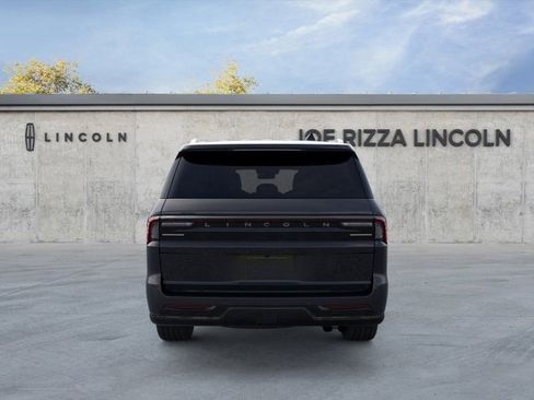 New 2026 Lincoln Navigator L Premier image 5