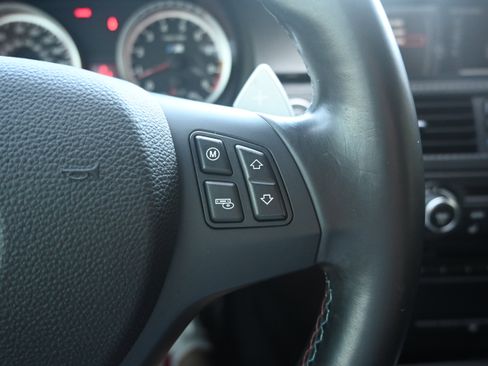 Used 2013 BMW M3 Coupe image 40