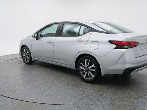 Used 2025 Nissan Versa SV image 6