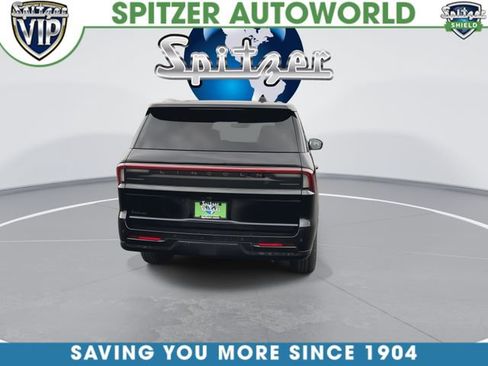 Used 2025 Lincoln Navigator Black Label AWD/4WD image 8