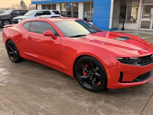Used 2021 Chevrolet Camaro LT image 2
