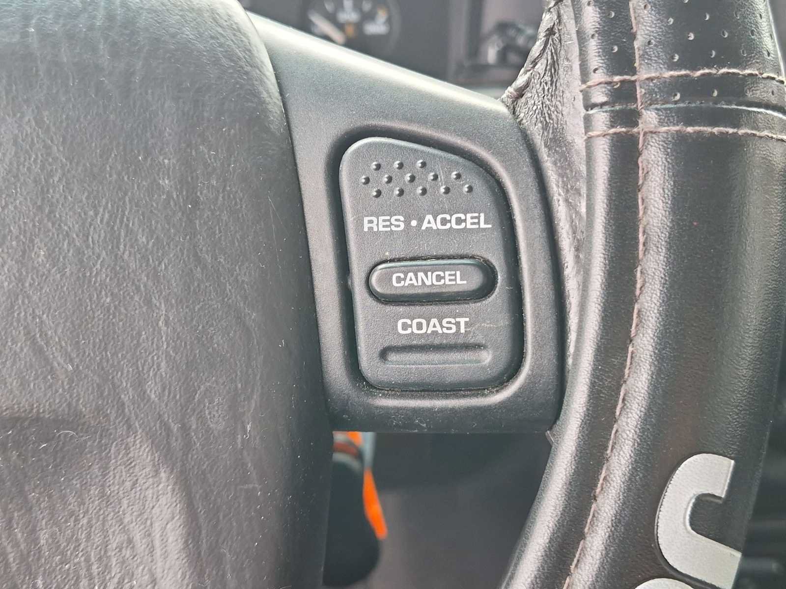Used 1999 Jeep Grand Cherokee Laredo AWD/4WD image 24