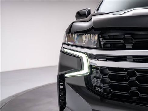 Used 2024 Chevrolet Tahoe LS AWD/4WD image 11