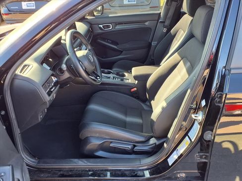Used 2023 Honda Civic Sport image 18