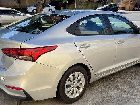 Used 2020 Hyundai Accent SE image 6