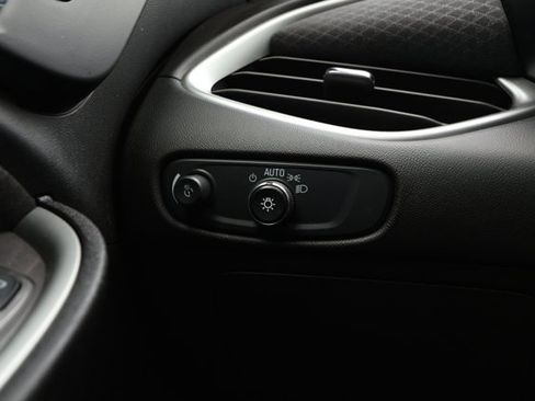 Used 2025 Chevrolet Malibu LT image 15