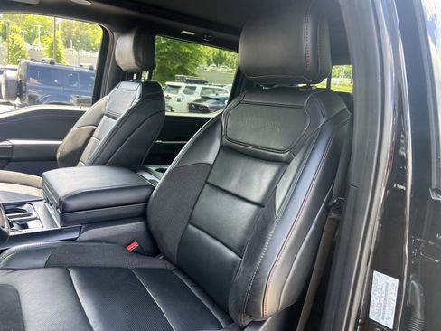 Used 2025 Ford F150 Raptor AWD/4WD image 17