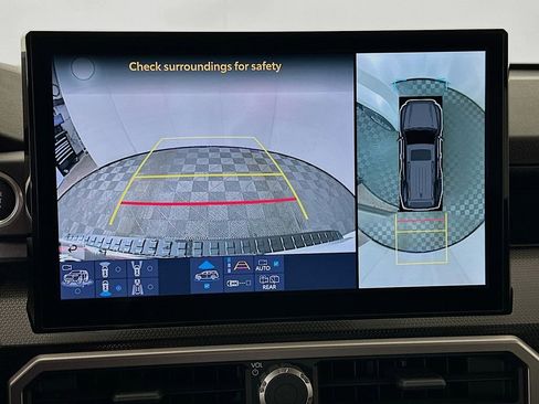 Used 2025 Toyota 4Runner Limited image 14