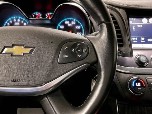 Used 2016 Chevrolet Impala LT w/ Convenience Package FWD image 19