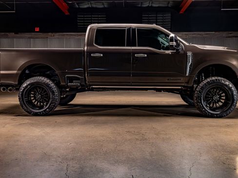 Used 2024 Ford F250 Limited w/ FX4 Off-Road Package image 11