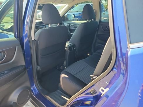 Used 2019 Nissan Rogue S FWD image 8