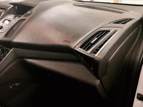 Used 2015 Ford Transit Connect XL image 16