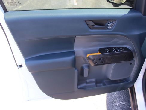Used 2025 Ford Maverick Tremor AWD/4WD image 26