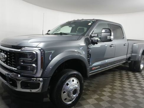 Certified 2024 Ford F450 Lariat w/ Lariat Ultimate Package AWD/4WD image 7