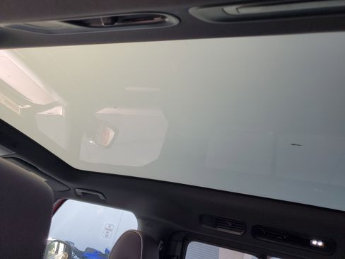 New 2025 Volkswagen ID. Buzz Pro S Plus image 12