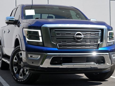 Used 2024 Nissan Titan Platinum Reserve w/ Moonroof Package AWD/4WD image 4