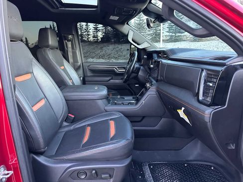 Used 2024 GMC Sierra 2500 AT4 w/ AT4 Premium Plus Package image 10