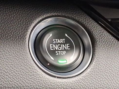 Used 2026 Buick Enclave Preferred w/ Power Package image 23