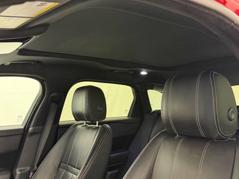 Used 2018 Land Rover Range Rover Velar R-Dynamic SE image 42