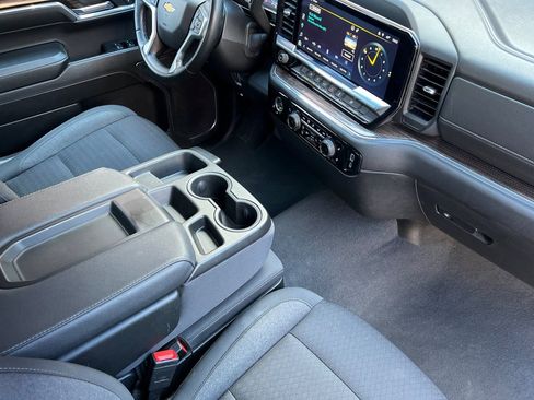 Used 2024 Chevrolet Silverado 1500 LT w/ Protection Package image 20