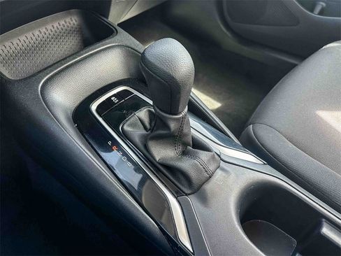 Used 2024 Toyota Corolla LE image 32