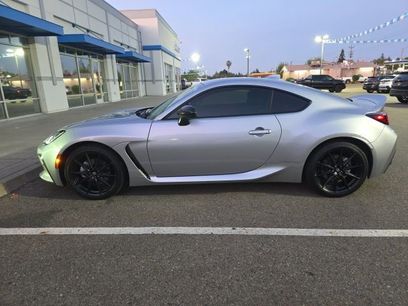 Used 2025 Toyota GR86 Premium w/ ALL Weather Mat Package (TMS)