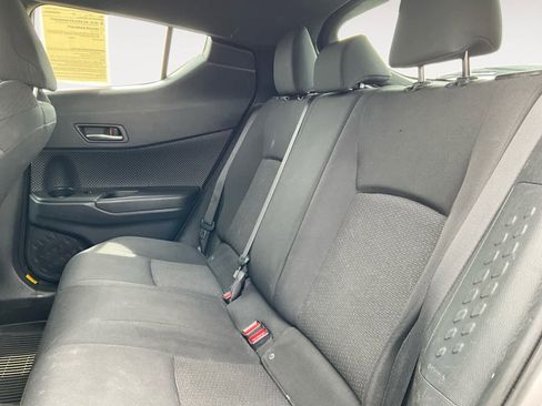 Used 2018 Toyota C-HR XLE FWD image 15