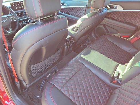 Used 2022 Genesis G70 3.3T w/ Sport Prestige Package image 11