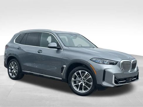 New 2026 BMW X5 xDrive40i image 1