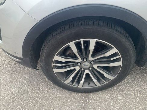 Used 2018 Ford Explorer Platinum image 10