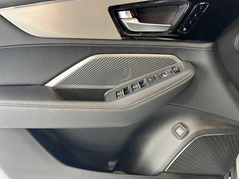 New 2026 Acura MDX SH-AWD image 23