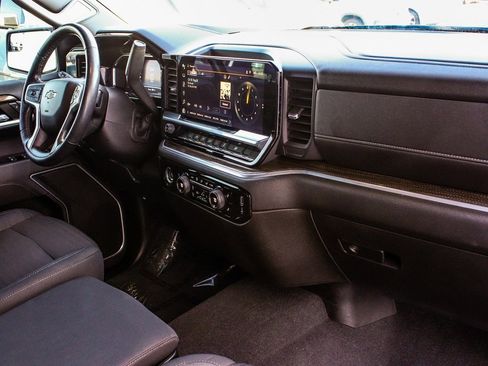 Used 2022 Chevrolet Silverado 1500 RST image 39