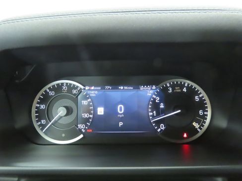 Certified 2023 Land Rover Defender 90 X-Dynamic SE image 31