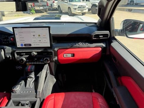 Used 2025 Toyota Tacoma TRD Pro AWD/4WD image 84