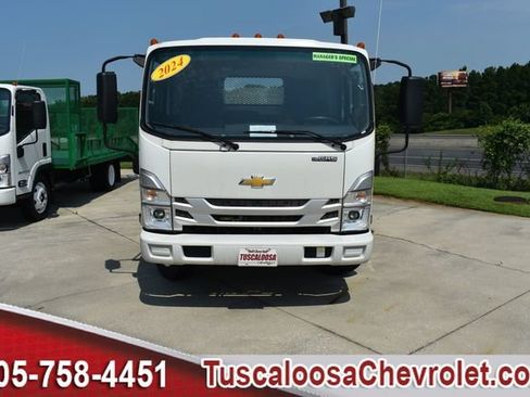 Used 2024 Chevrolet Low Cab Forward RWD image 3