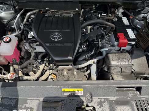 Used 2024 Toyota Highlander XSE AWD/4WD image 32