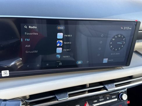 New 2026 Hyundai Tucson Blue SE image 17